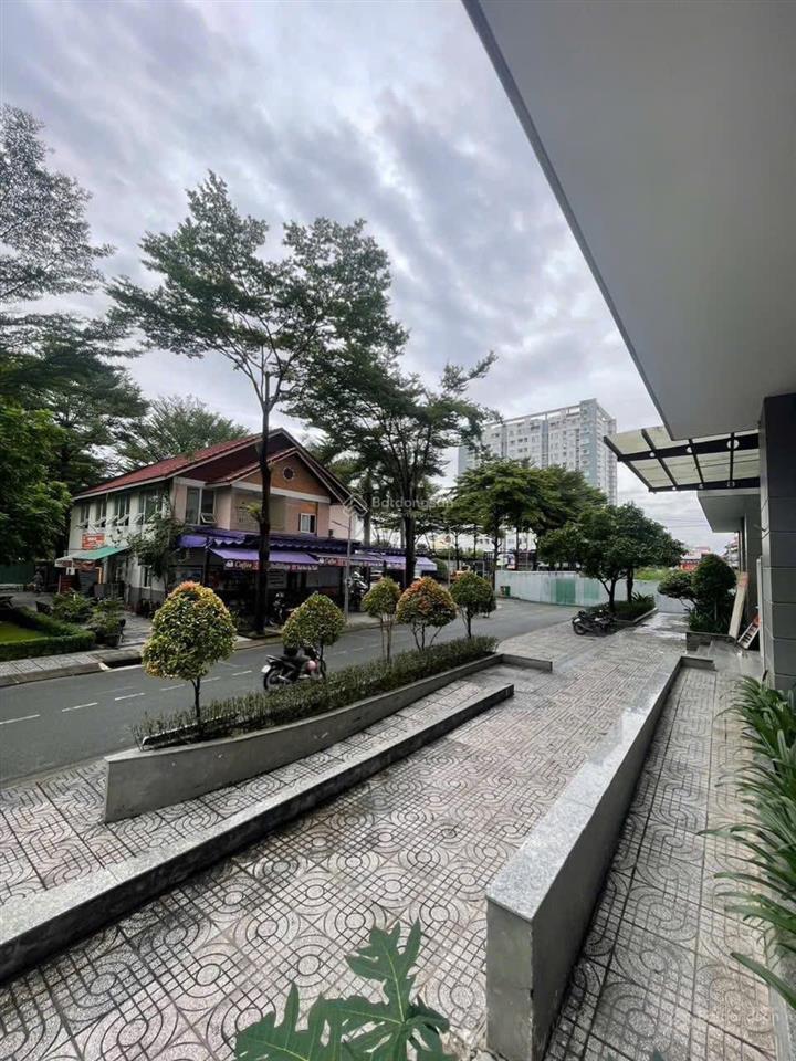 Em công cư dân bán căn 56m2 cc hiệp thành building q12 mặt tiền lê văn khương, giá cực tốt