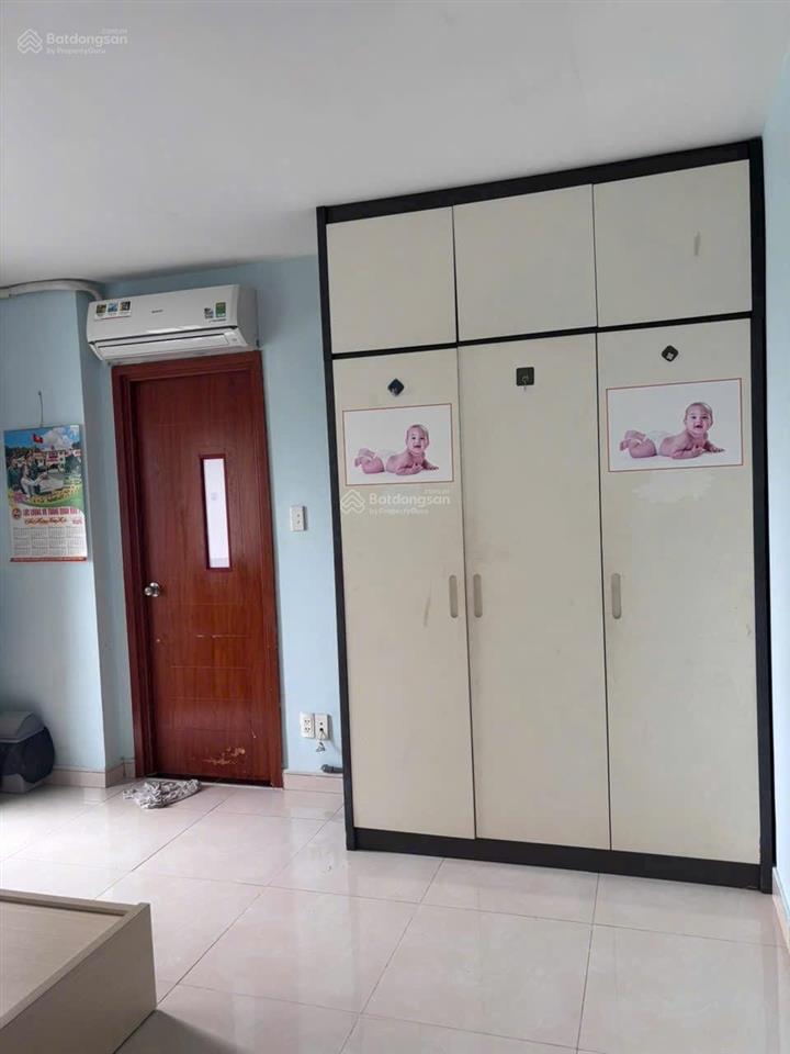 Em công ( cư dân ) bán căn hộ 71m2 2pn 2wc giá tốt nhất thời điểm hiện tại. căn hộ có ban công