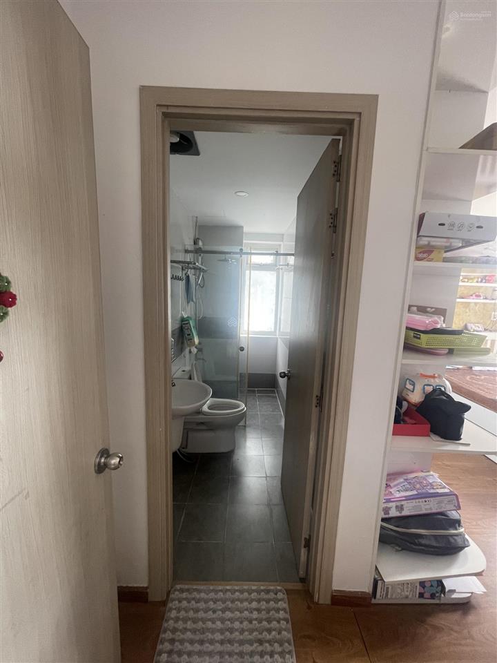 Chính chủ gửi bán căn góc 76m² 2pn 2wc tầng cao siêu thoáng chung cư hiệp thành building q12