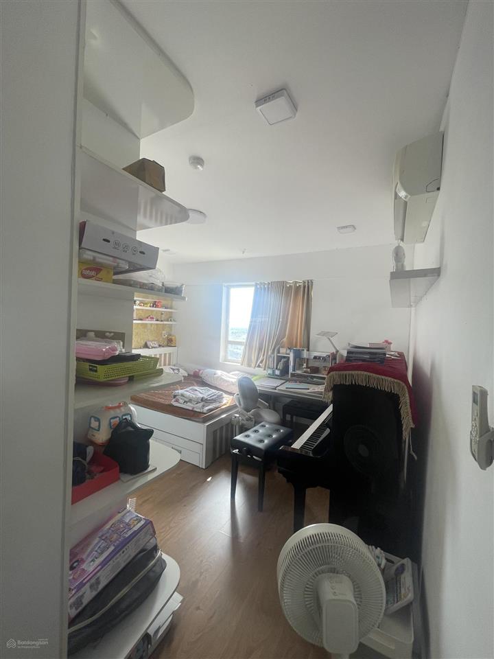Chính chủ gửi bán căn góc 76m² 2pn 2wc tầng cao siêu thoáng chung cư hiệp thành building q12
