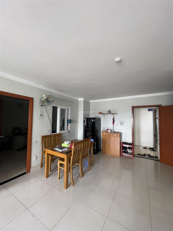 Bán căn 3pn 2wc 96m2 tầng cao view công viên c/c hiệp thành building đang làm sổ