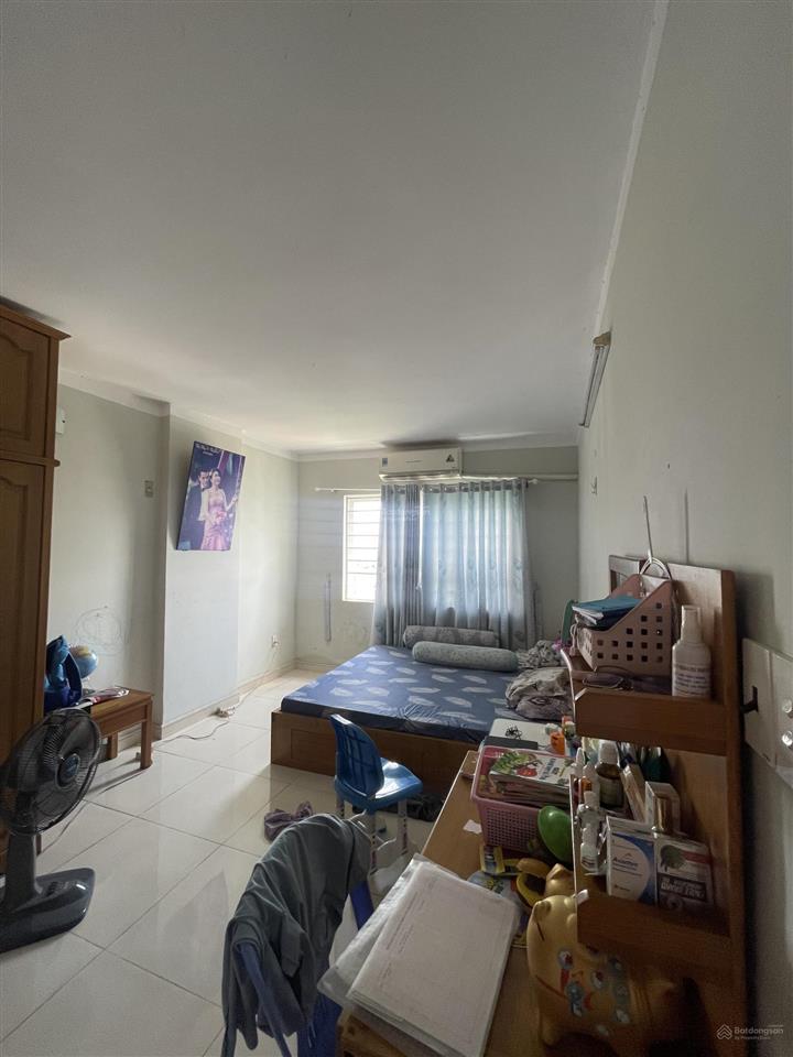 Bán căn 3pn 2wc 96m2 tầng cao view công viên c/c hiệp thành building đang làm sổ