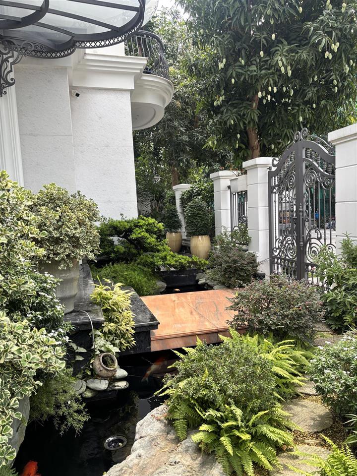 Biệt thự đơn lập góc ngọc trai view công viên & bể bơi