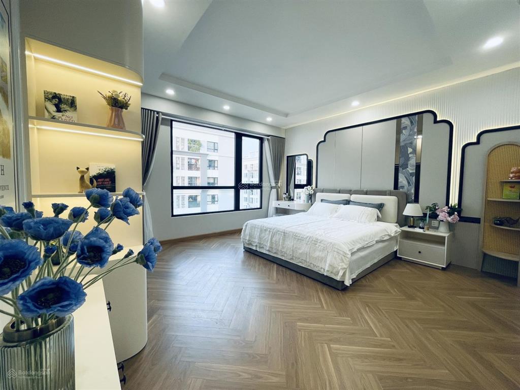Cần cho thuê căn á hậu 2 phòng ngủ sáng đẹp times