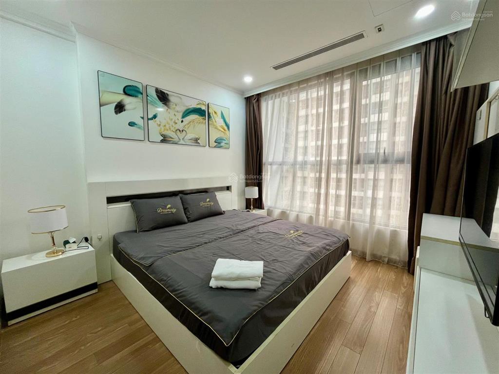 Cho thuê căn hộ 2pn, 2wc, 79m2 tại park hill premium  times city, 15 triệu vnd, view đẹp