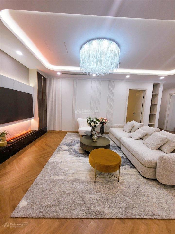 Cho thuê căn hộ 4pn, 3wc, 150m2 tại park hill premium  times city, giá siêu hời, 30 triệu vnd