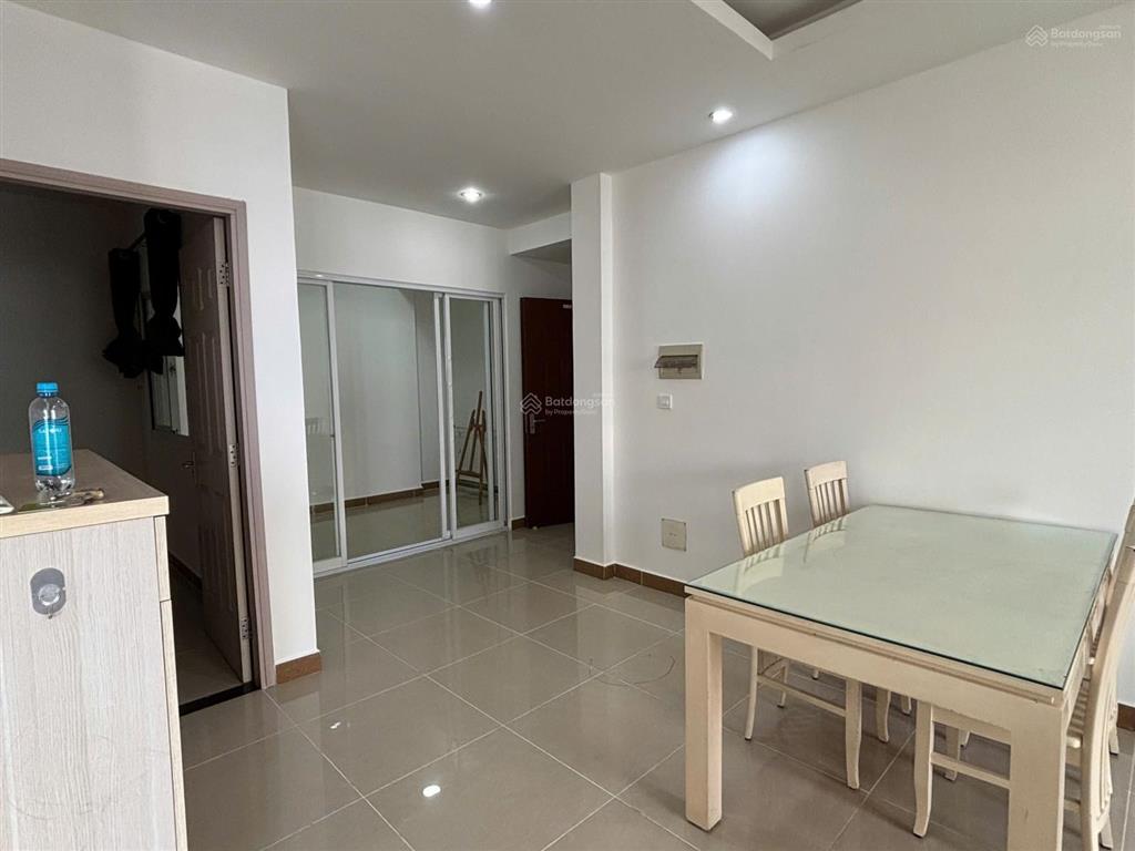 Cần bán căn hộ 107 m2 thiết kế 3 phòng ngủ giá 3tỷ650, view sông, thoáng mát  0909 770 *** hoa