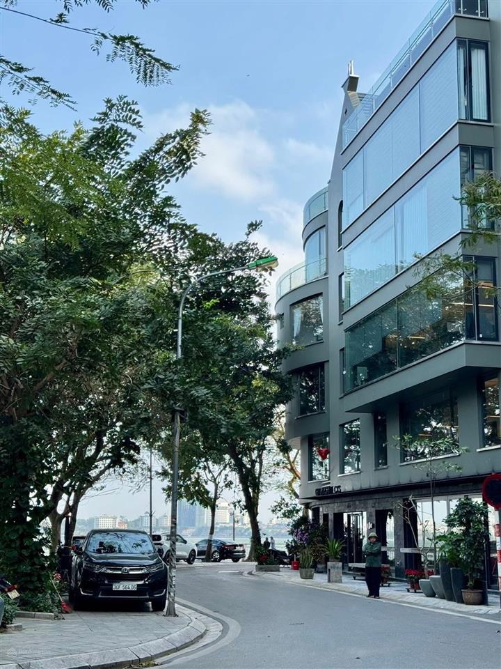 Bán nhà riêng mặt ngõ quảng khánh quảng an tây hồ 75m2 5 tầng bán hơn 20 tỷ tl mạnh  0972 472 ***