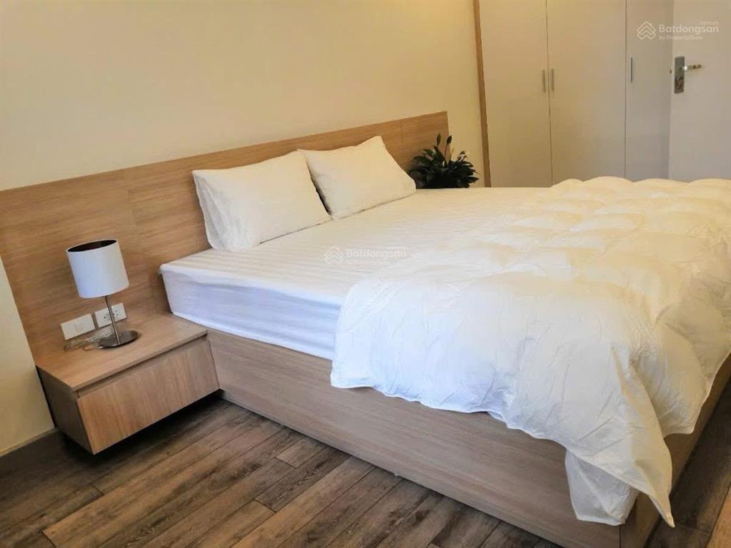 Hạ chào 5 tỷ bán gấp nhà phố nhật chiêu lạc long quân tây hồ 60m2 5tầng oto 10m view hồ, 0972 472 ***