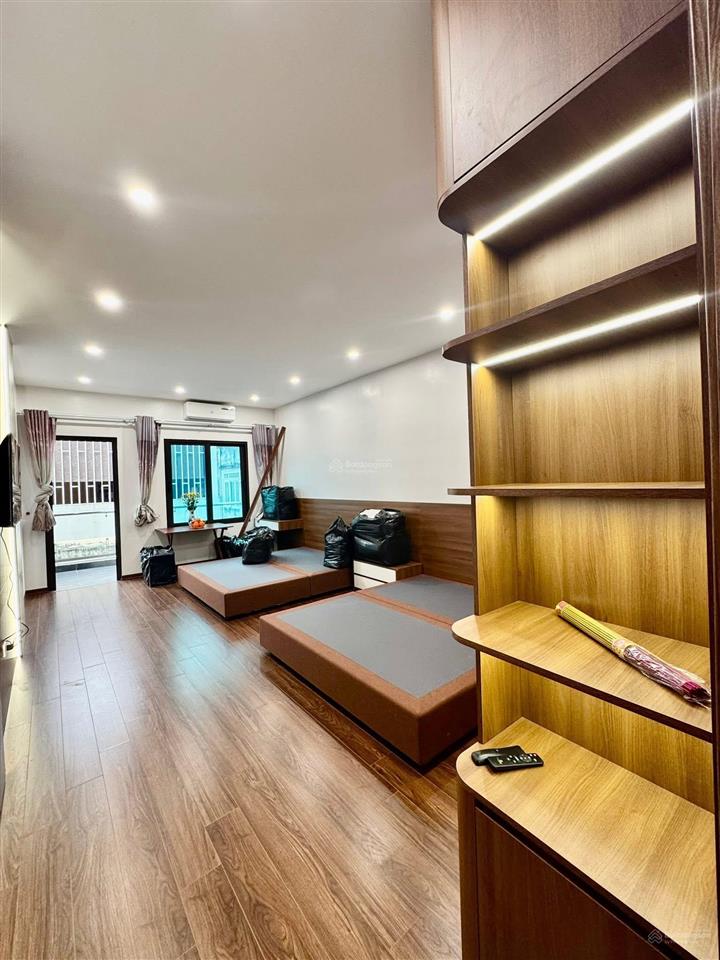 Bán gấp siêu phẩm thuỵ khuê nguyễn đình thi tây hồ 68m 6 tầng thang máy nhỉnh25 tỷ view hồ