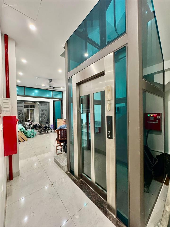 Bán gấp siêu phẩm thuỵ khuê nguyễn đình thi tây hồ 68m 6 tầng thang máy nhỉnh25 tỷ view hồ