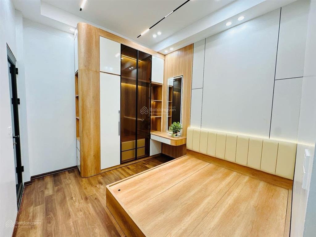 Hàng bún ba đình 5 tầng thang máy full nội thất ở ngay nhỉnh 9 tỷ tl mạnh