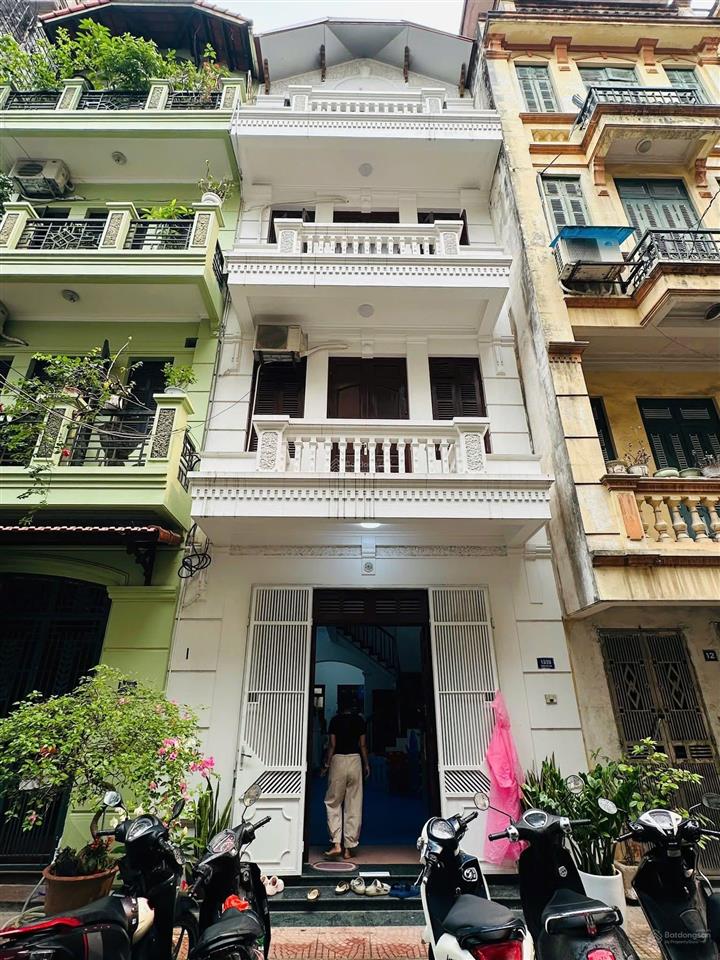 Bán nhà phân lô đống đa giáp ba đình hoàn kiếm ô tô tránh vỉa hè 70m nhỉnh 28 tỷ  0972 472 ***