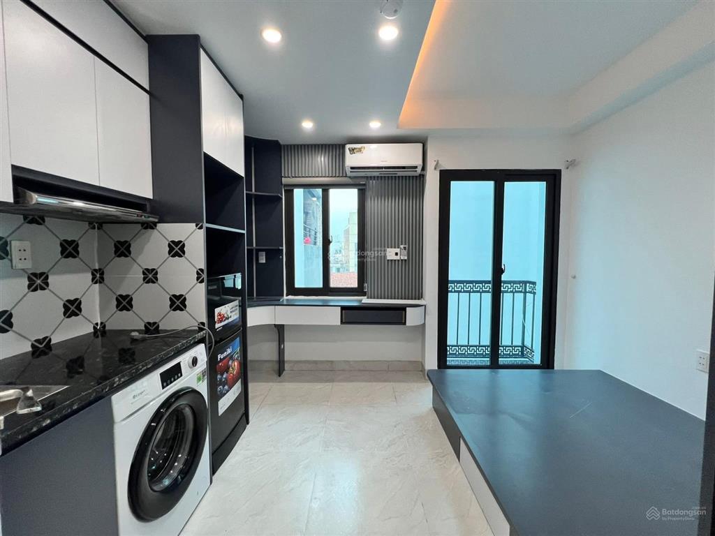 Chính chủ bán gấp nhà phố nguyễn đình thi thuỵ khuê tây hồ 7 tầng thang máy hơn 18 tỷ view trọn hồ