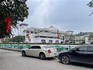 Hiếm toà căn hộ phố yên hoa từ hoa tây hồ 70m 9 tầng thang máy view hồ hơn 30 tỷ oto 10m