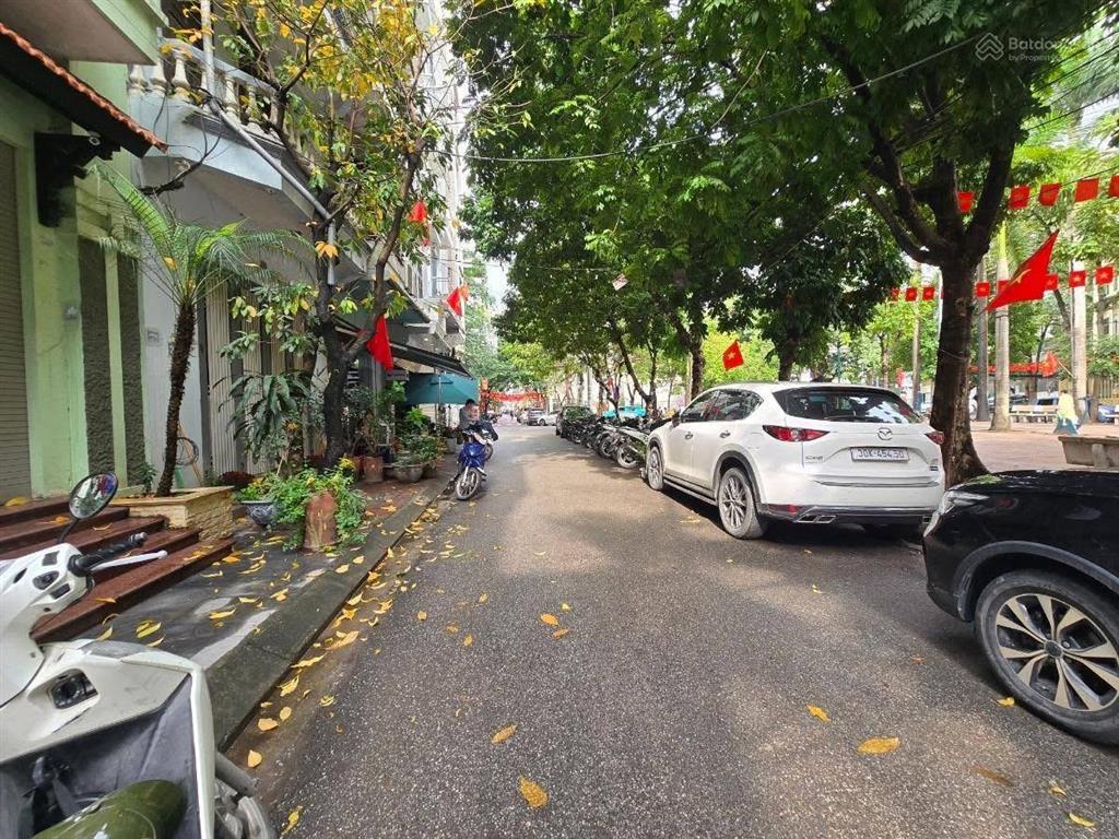 Hàng hiếm tây hồ phân lô ô tô tránh, vỉa hè, kinh doanh 52m², thang máy, nhỉnh 28 tỷ, tl mạnh