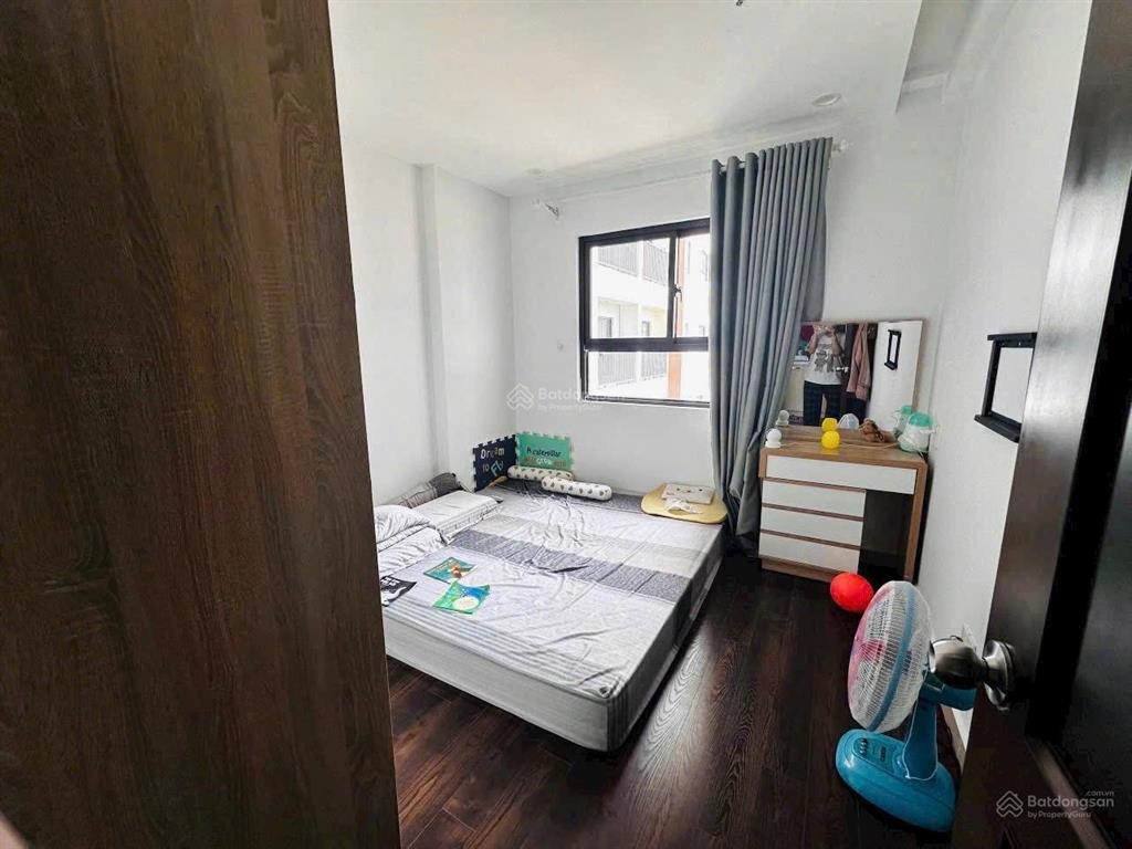 Bán căn chung cư 2 phòng ngủ tầng thấp view đường tố hữu tại ct2 vcn phước hải  0908 208 ***