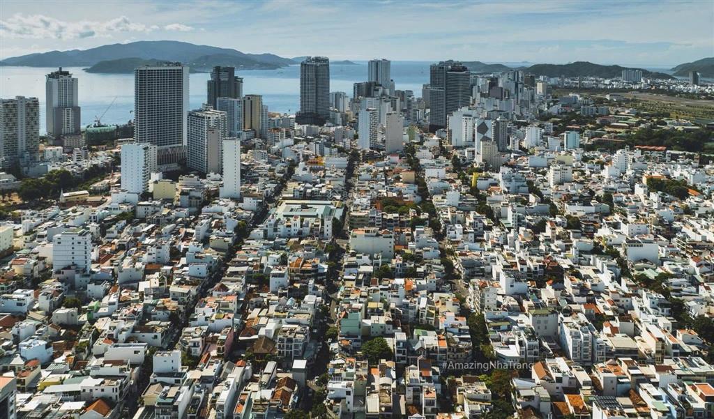 Bán căn góc 3 phòng ngủ view sông căn đẹp nhất toà ct2 vcn phước hải  0908 208 ***