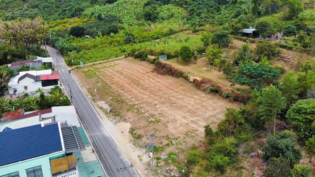 Bán đất thổ cư đường vào khu du lịch suối tiên cách hương lộ 39 chỉ 300m  0908 208 ***