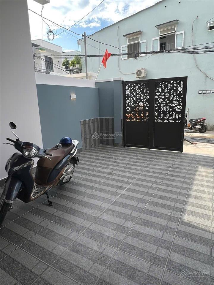 Bán nhà 3 tầng mới xây đường ô tô full nội thất hẻm lương định của gần quán bò 5 quý  0908 208 ***