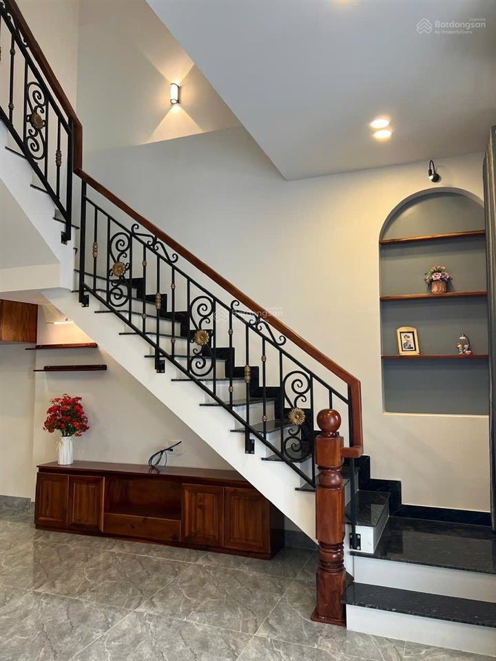 Bán nhà 3 tầng mới xây đường ô tô full nội thất hẻm lương định của gần quán bò 5 quý  0908 208 ***