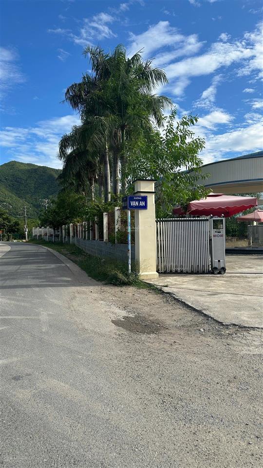 Bán lô đất đường thông mặt đường vạn an, hướng đông nam, tại diên an diên khánh.  0908 208 ***