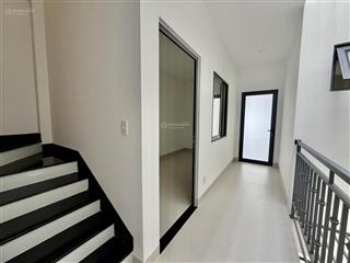 Cho thuê nhà 3 tầng có thang máy đường a2 vcn phước long 2  0908 208 ***
