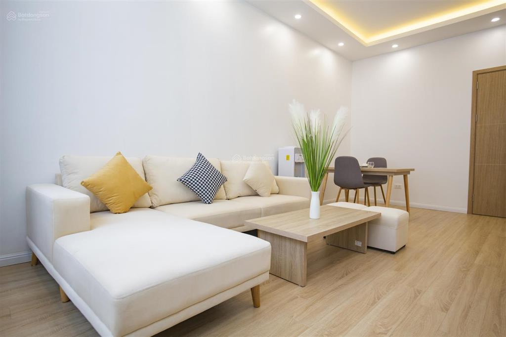 Tòa nhà cho thuê căn hộ dịch vụ 2ngủ 85m2 tại kim mã, đối diện hồ thủ lệ, gần lotte. 0909 632 ***