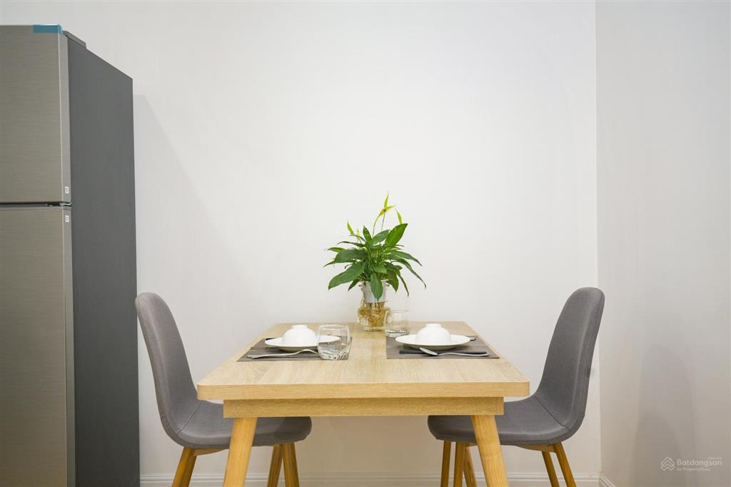 Tòa nhà cho thuê căn hộ dịch vụ 2ngủ 85m2 tại kim mã, đối diện hồ thủ lệ, gần lotte. 0909 632 ***