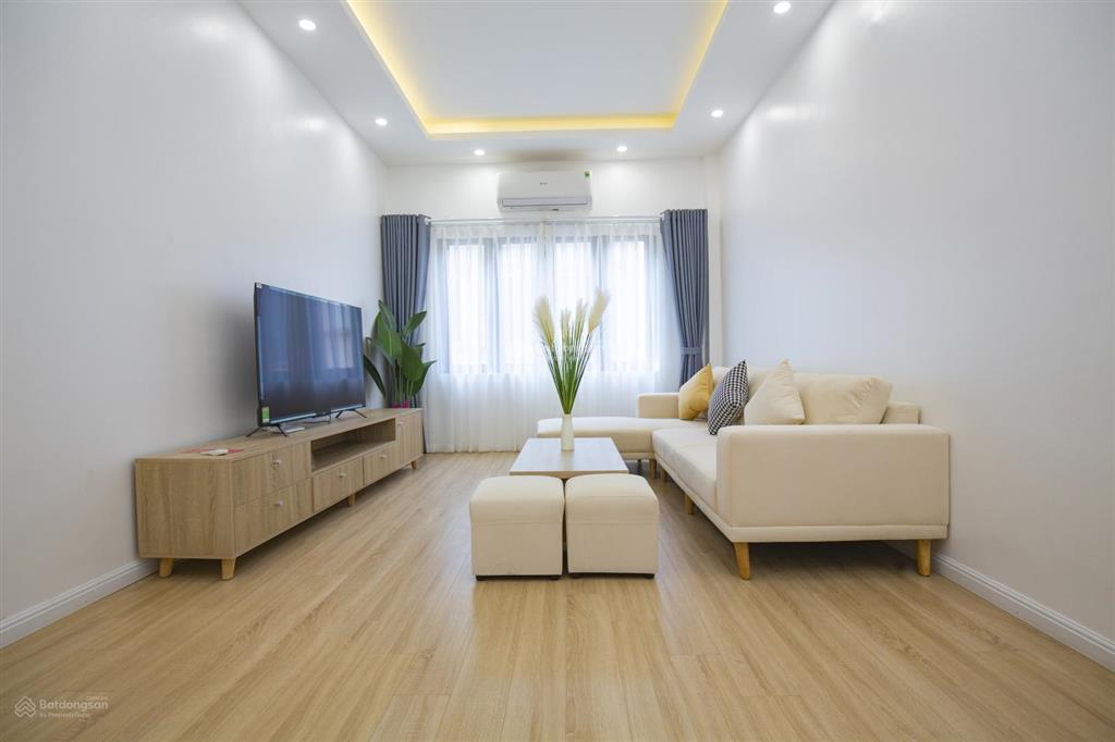 Tòa nhà cho thuê căn hộ dịch vụ 2ngủ 85m2 tại kim mã, đối diện hồ thủ lệ, gần lotte. 0909 632 ***