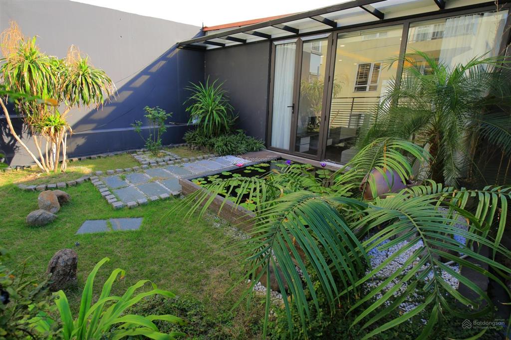 Căn hộ dịch vụ 1 ngủ 100m2 sân vườn, bể cá tại linh lang