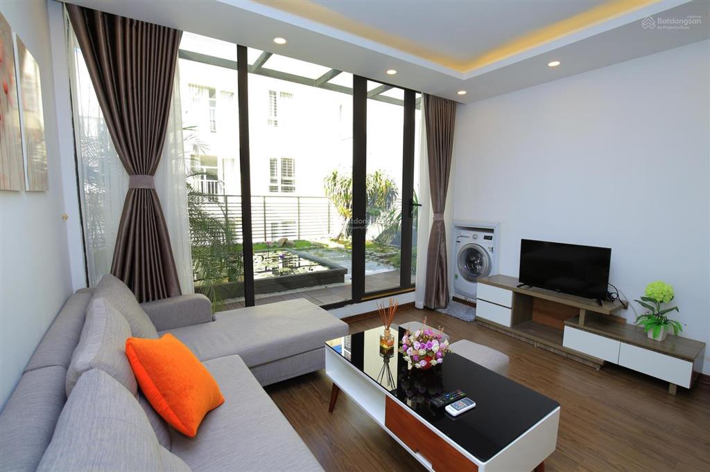 Căn hộ dịch vụ 1 ngủ 100m2 sân vườn, bể cá tại linh lang