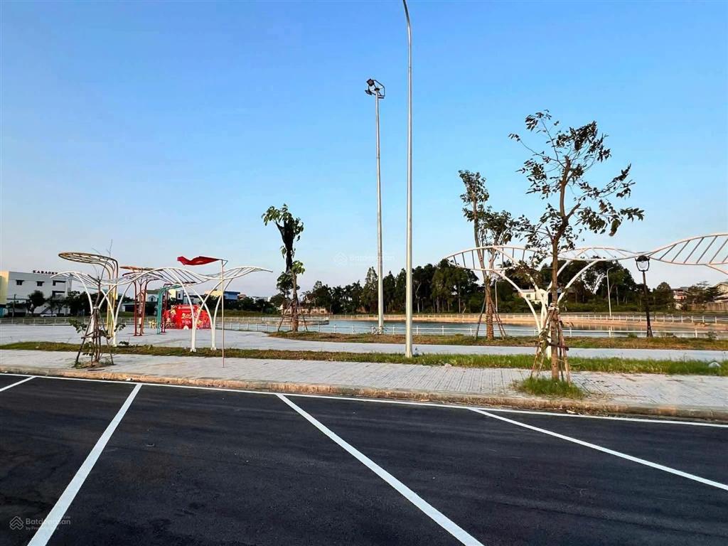 Cần tiền bán gấp lô đất 110m2 khu tt la hà, tư nghĩa, vị trí đẹp gần công viên, hướng đông