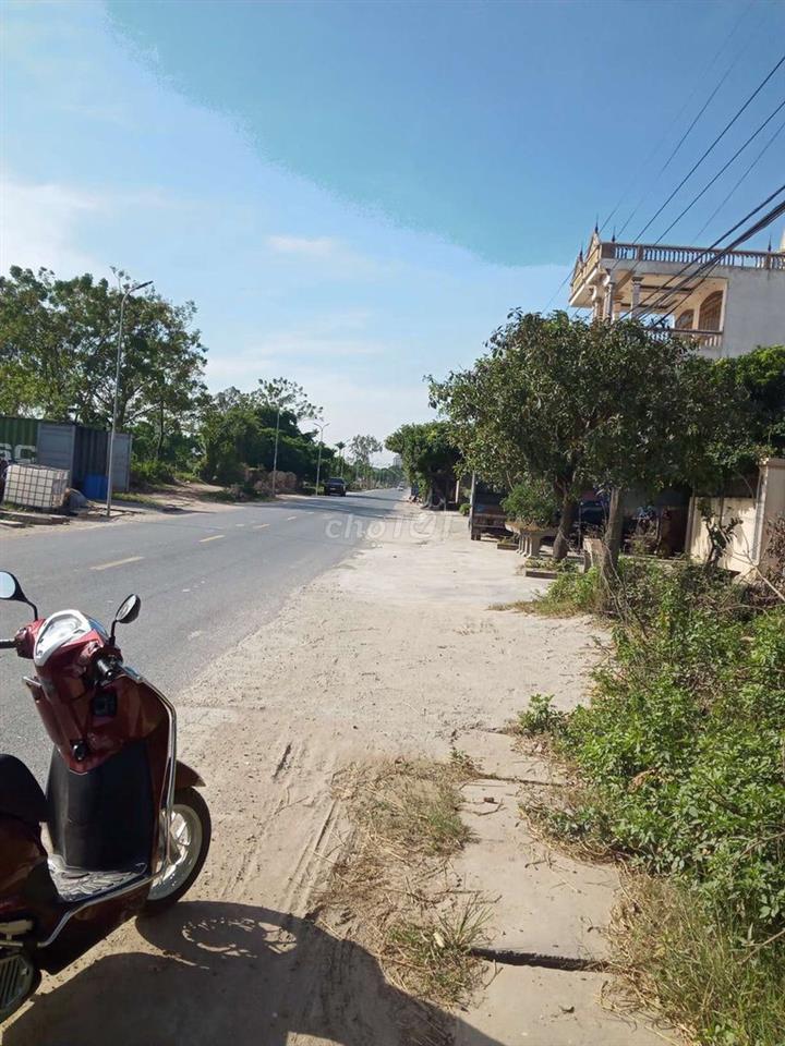Đất mặt quốc lộ 39 