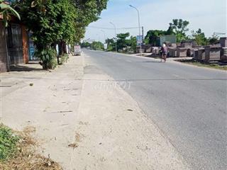 Đất mặt quốc lộ 39 
