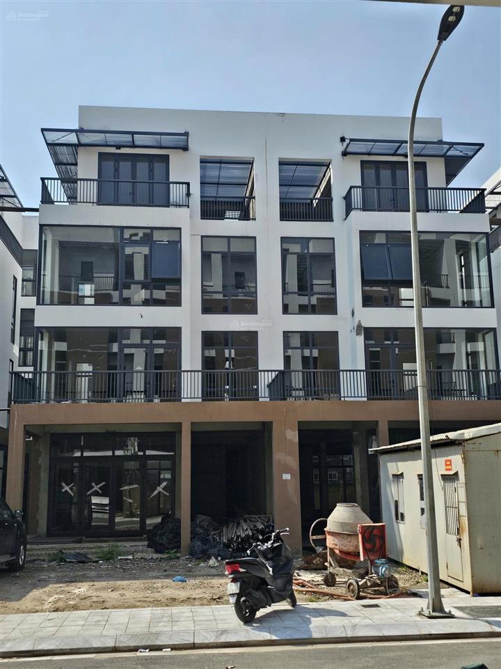Bán biệt thự đẹp 270m2, 75 tỷ tại 61 phố lạc trung, vĩnh tuy, hai bà trưng, hà nội