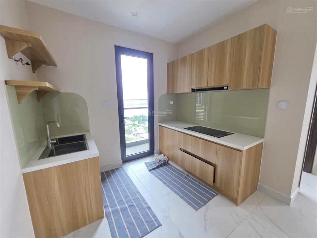 Cắt lỗ 700tr bán căn hộ be2, 3pn 2wc, full nội thất, view công viên 36ha siêu đẹp, giá tốt 8ty280