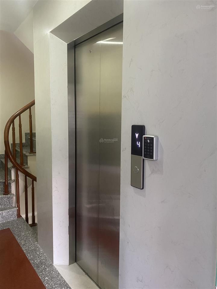 Cho thuê ccmn mới ngã tư sở. 22m2 gần phố, gần chợ, thang máy đủ tiện nghi