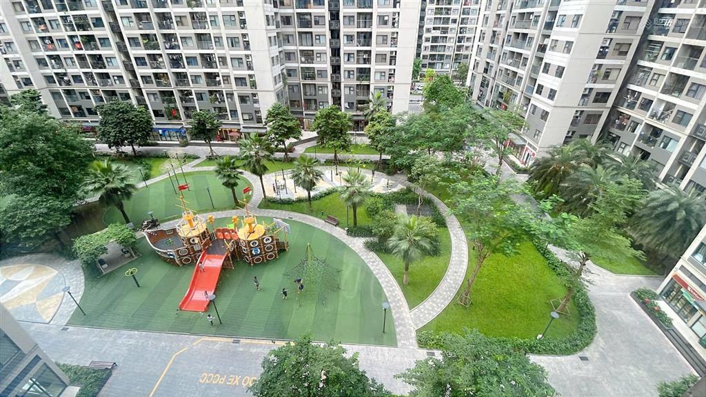Chốt nhanh căn 3pn s2.06 tầng trung,hướng đông nam,sẵn sổ đỏ giá cực tốt chỉ 4,5tỷ tại vinhomes ocp