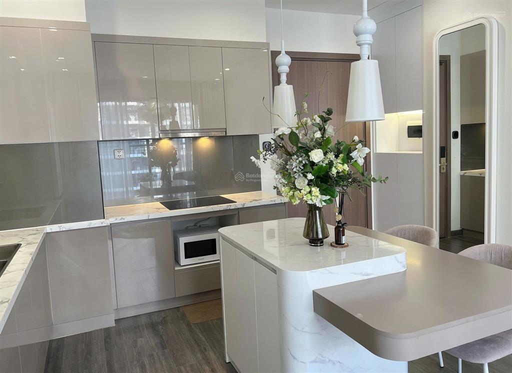 Giá tốt!! căn 1n+1 52,7m2 r1.02 zenpark ocp1 tầng trung,hướng đb sẵn sổ ko vay 3.66tỷ view cá koi