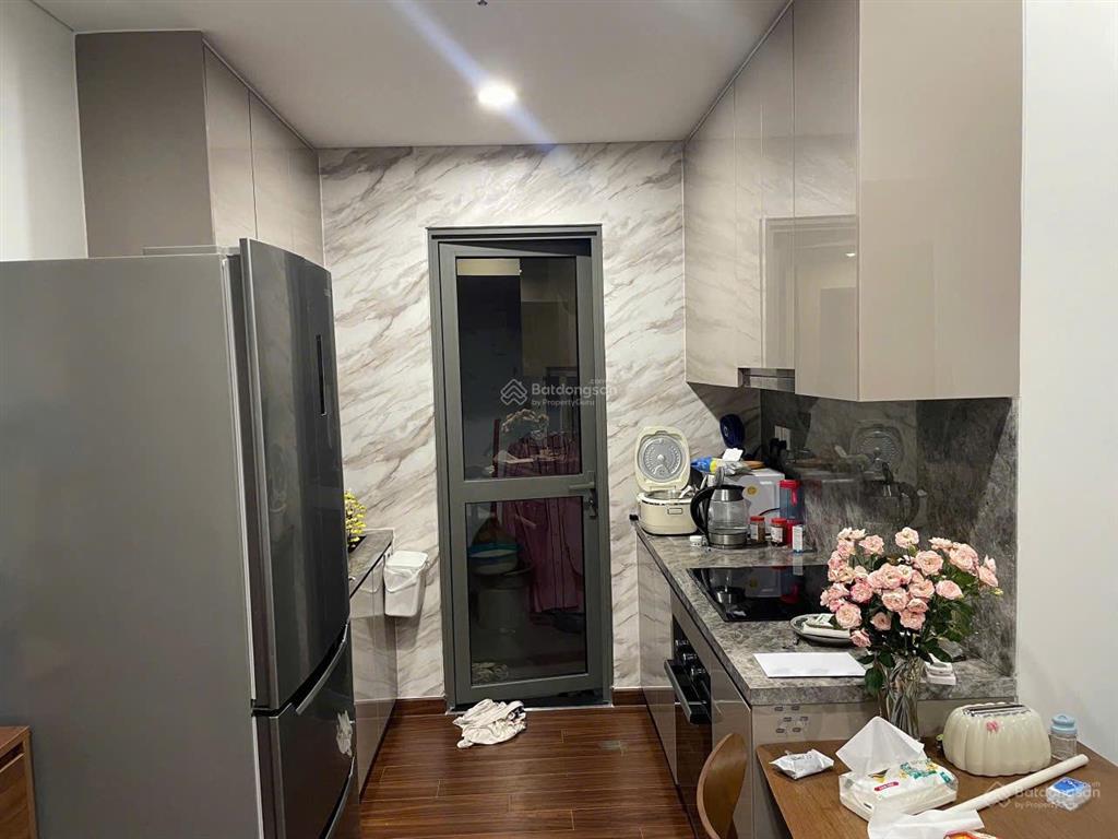 Cần bán nhanh căn 2pn+1 2wc tầng thấp full đồ 63m2 thông thủy giá chỉ 4,6 tỷ thu về tòa h1 masteri