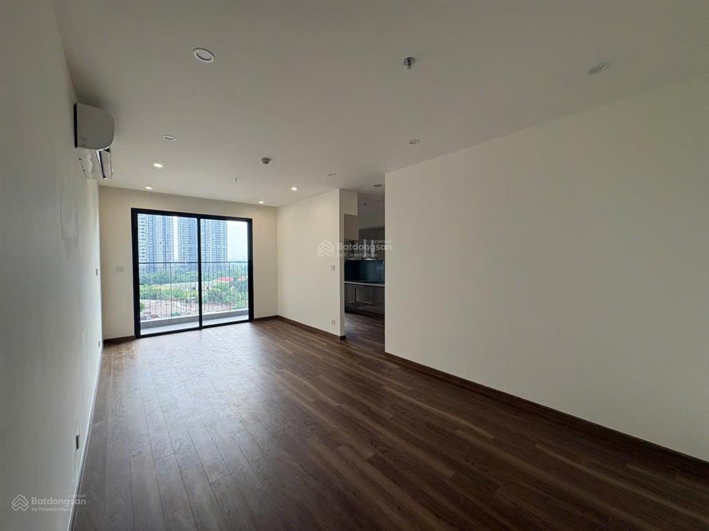 Giá cực sốc cho căn góc 2pn tầng trung view thoáng tại beverly giá chỉ 4,4 tỷ, nhà mới tinh xịn sò