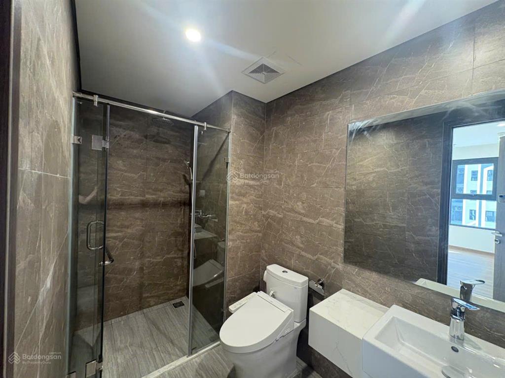 Giá cực sốc cho căn góc 2pn tầng trung view thoáng tại beverly giá chỉ 4,4 tỷ, nhà mới tinh xịn sò