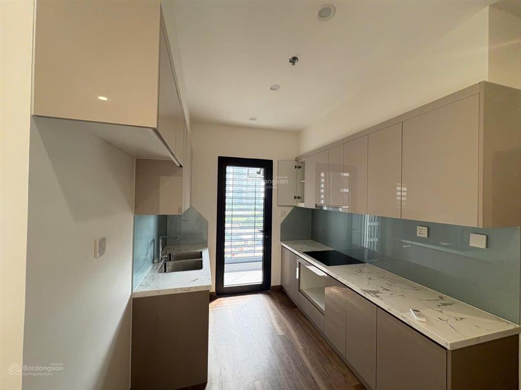 Giá cực sốc cho căn góc 2pn tầng trung view thoáng tại beverly giá chỉ 4,4 tỷ, nhà mới tinh xịn sò