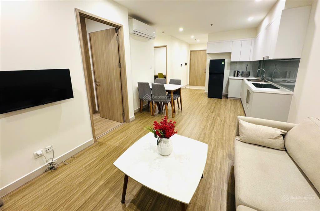 Rẻ bất ngờ căn 2pn2wc tầng cao view thoáng chỉ 3,08tỷ full đồ xịn đẹp tại vinhomes ocp1,sẵn hđ thuê
