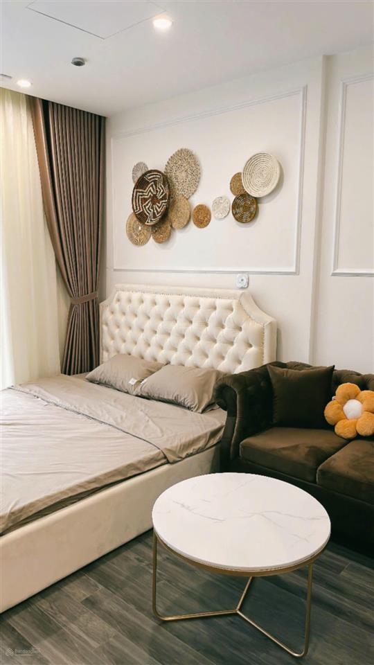 Giá chỉ 1,9 tỷ cho căn studio 27m2 tầng đẹp view thoáng full đồ xịn phân khu the zenpark cao cấp