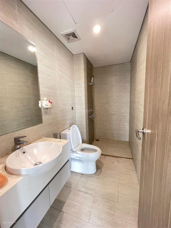 Cực sốc cho căn 2pn+12wc tầng cao tòa s2.17 full lễ tân xịn full đồ giá chỉ 3,3tỷ tại vinhomes ocp