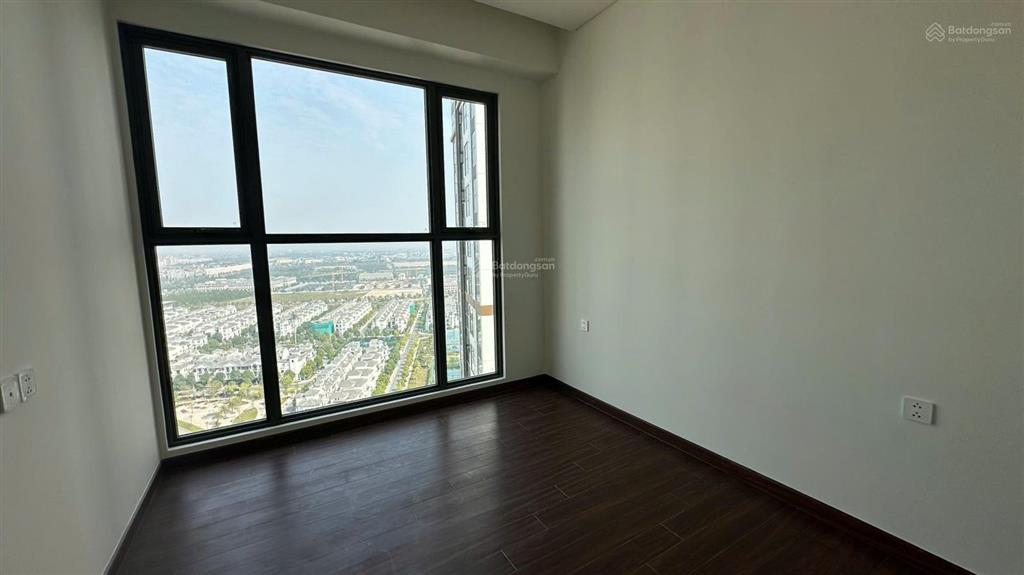 Căn góc 3pn2wc tầng đẹp tòa h1 giá chỉ 5,5 tỷ tại masteri waterfront view hồ ngọc trai cực thoáng