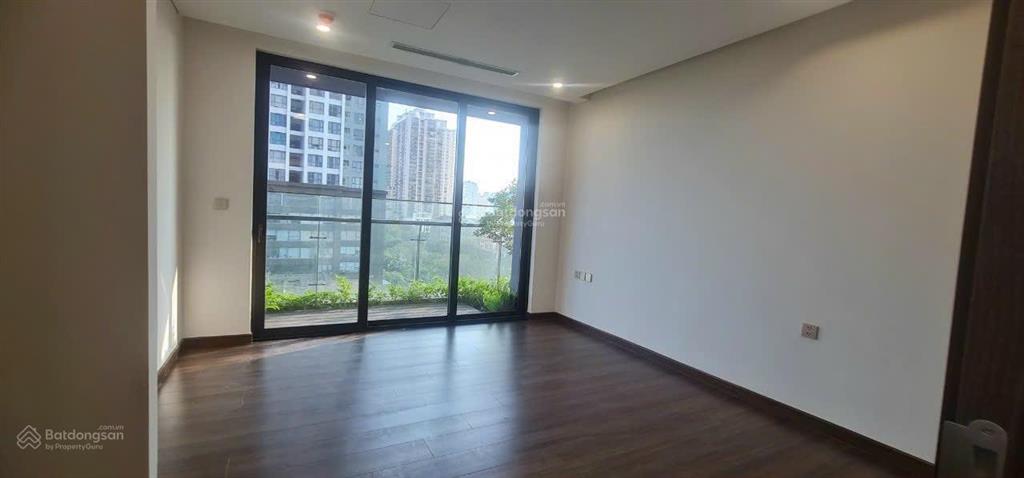 Chuyển nhượng căn 3pn cao cấp rộng 140m2 tại toà green diamond mặt phố 93 láng hạ chỉ 130triệu/m