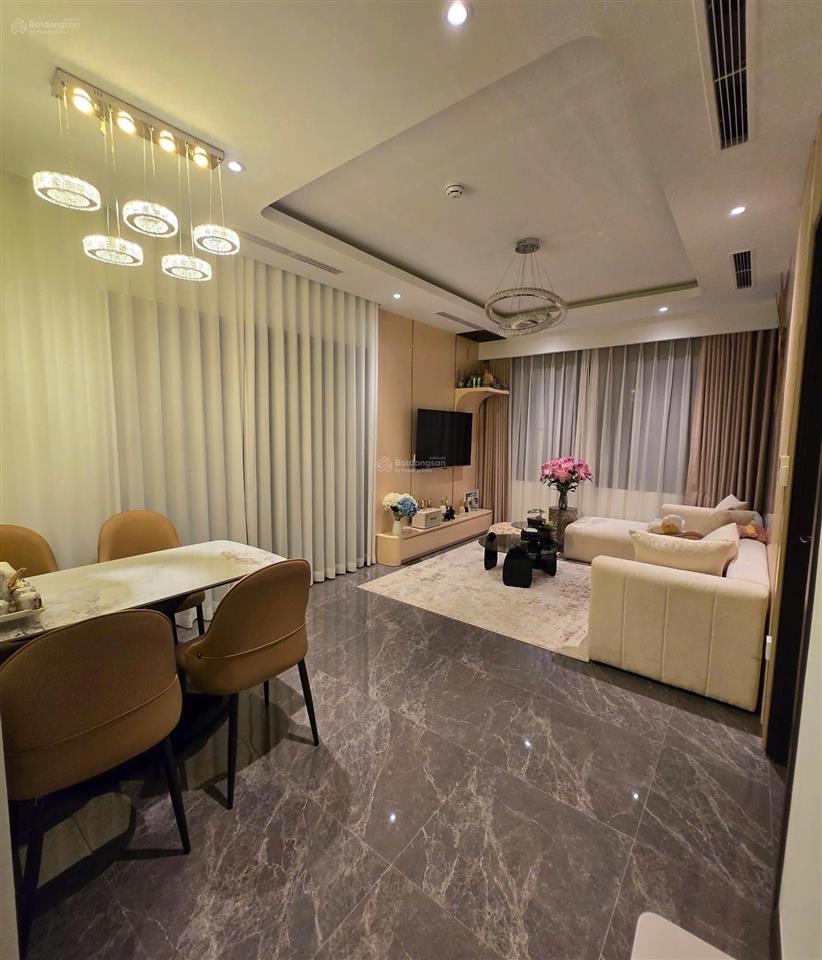 Bán chung cư 2pn gloria p. giảng võ full đồ mới giá từ 7,9 tỷ